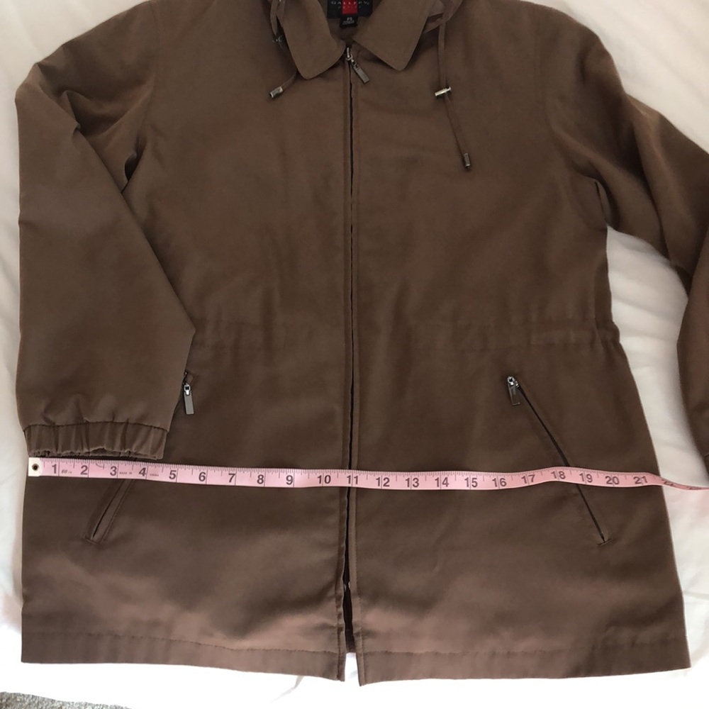 💦☔️Gallery All-weather coat! removable lining & hood! light brown! PreLoved! S/M - Picture 13 of 16